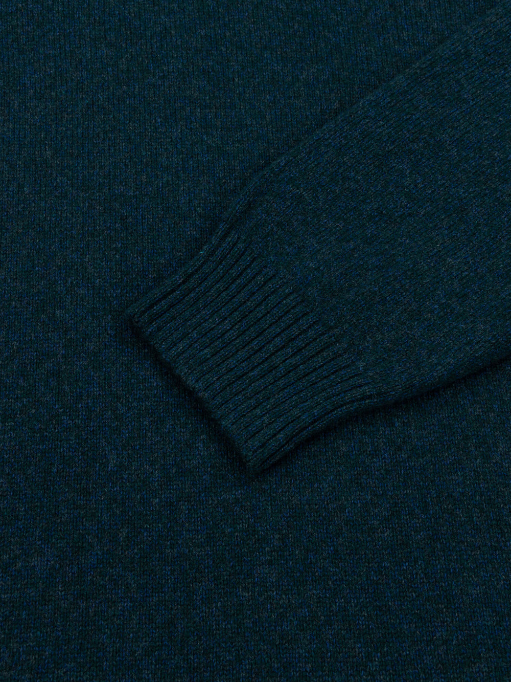 knitted dark green cashmere poloshirt cuff detail