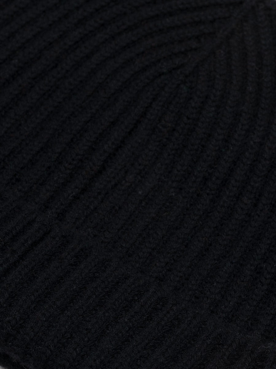 Mens Black Cashmere Alex Beanie Hat Close Up| Begg x Co 