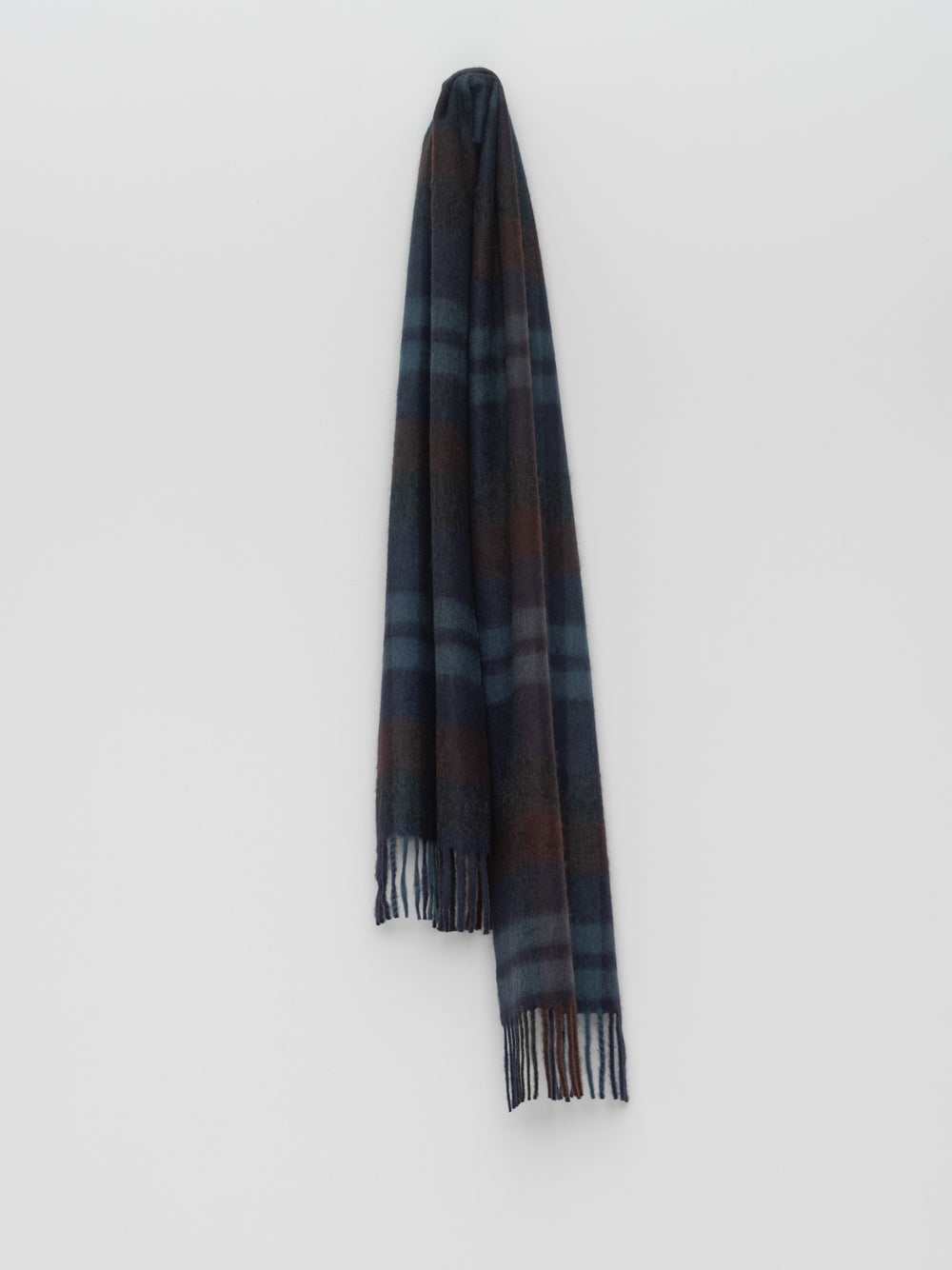 Men's Arran Ferguson Cashmere Scarf Navy Slate | Begg x Co