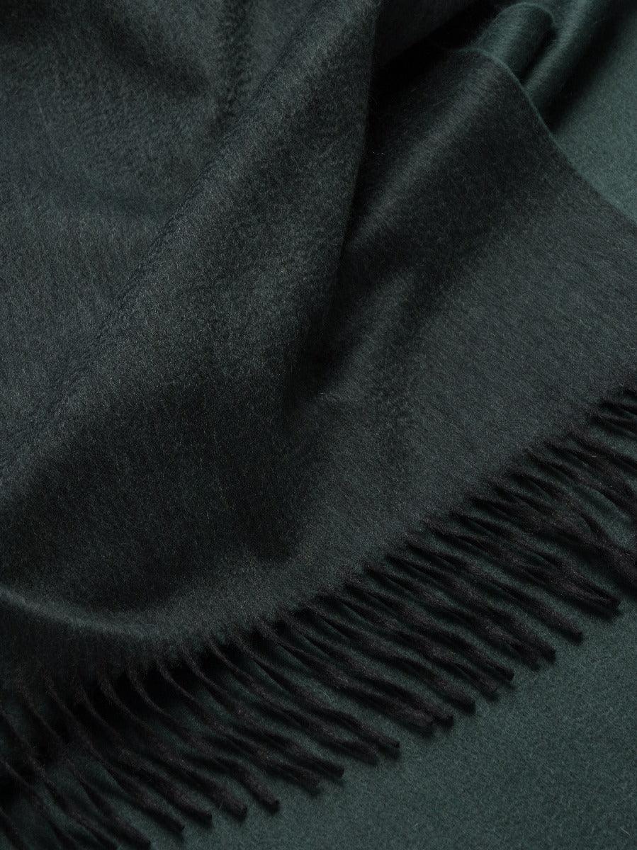 Arran Mens Reversible Cashmere Scarf Charcoal Spruce | Begg x Co