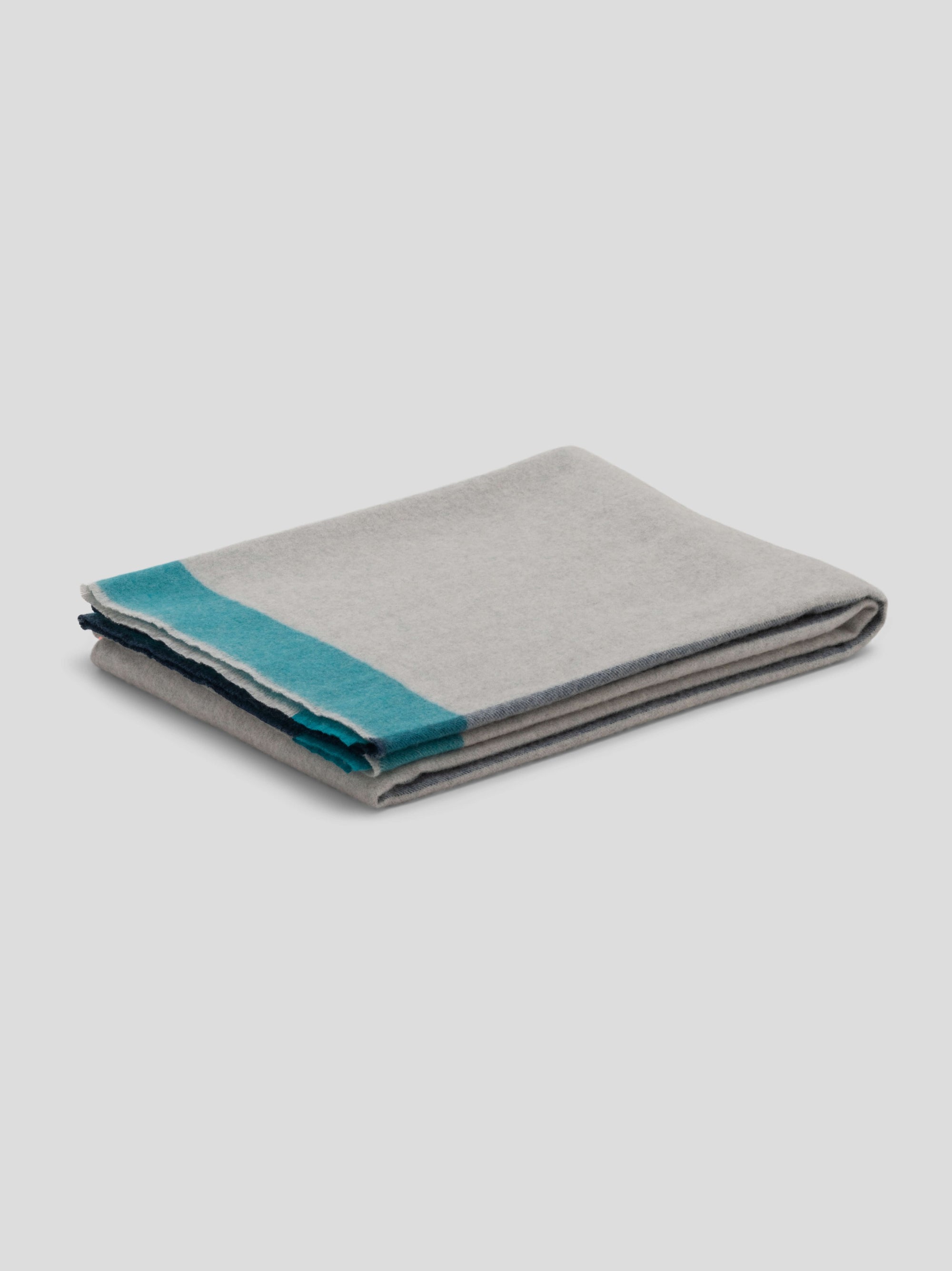 Alva Border Duo Cashmere Throw Argent Teal | Begg x Co