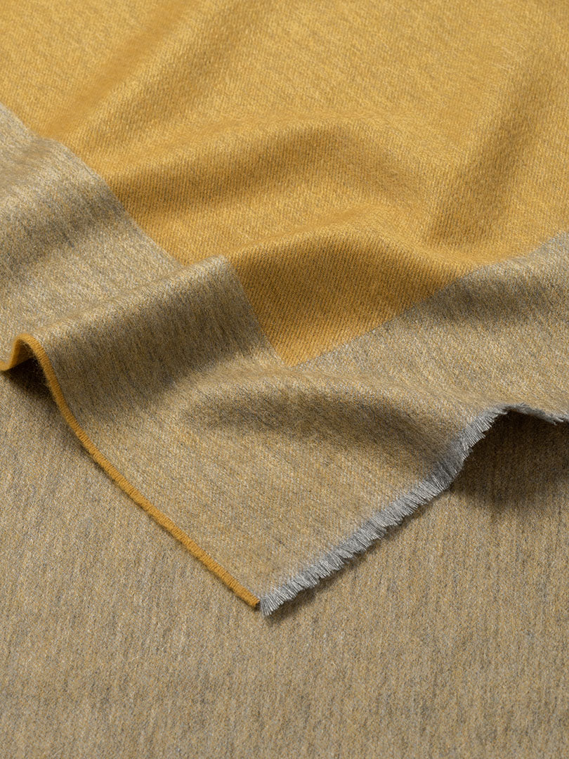 Arran Border Flannel Gold Cashmere Blanket - Begg x Co