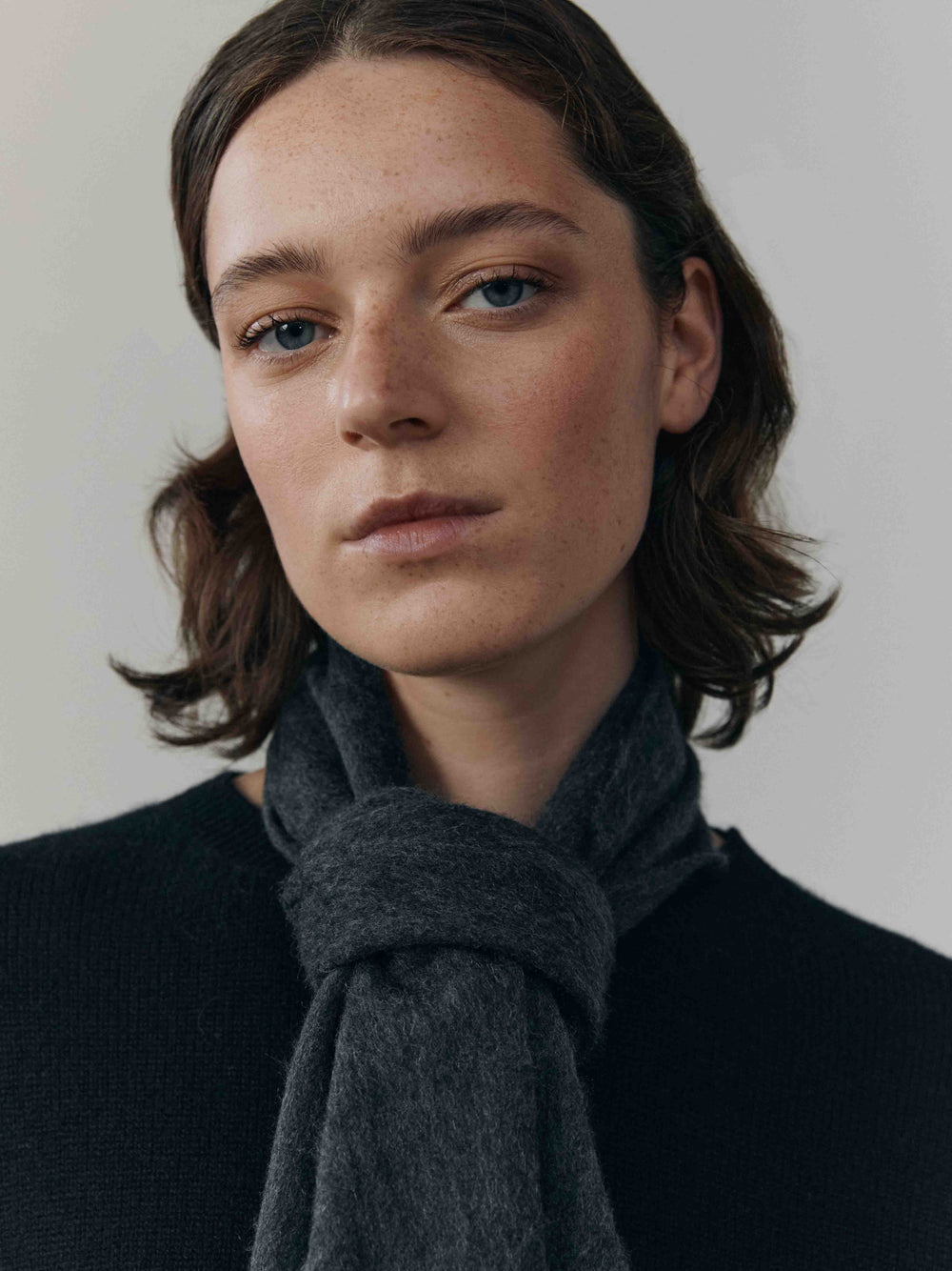 Arran Plain Womens Cashmere Small Scarf Dark Grey | Begg x Co