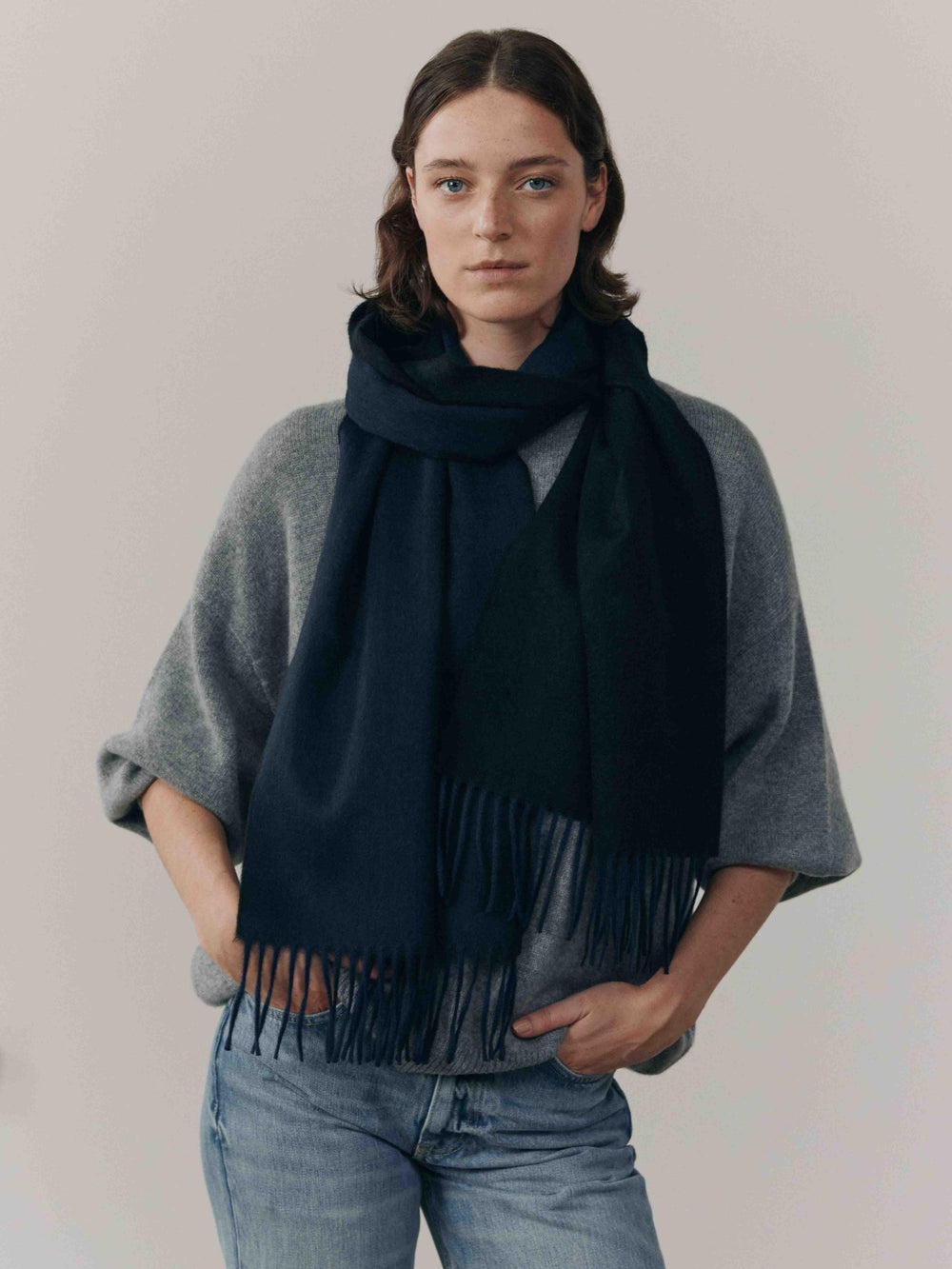 Arran Reversible Womens Cashmere Scarf Navy Black| Begg x Co