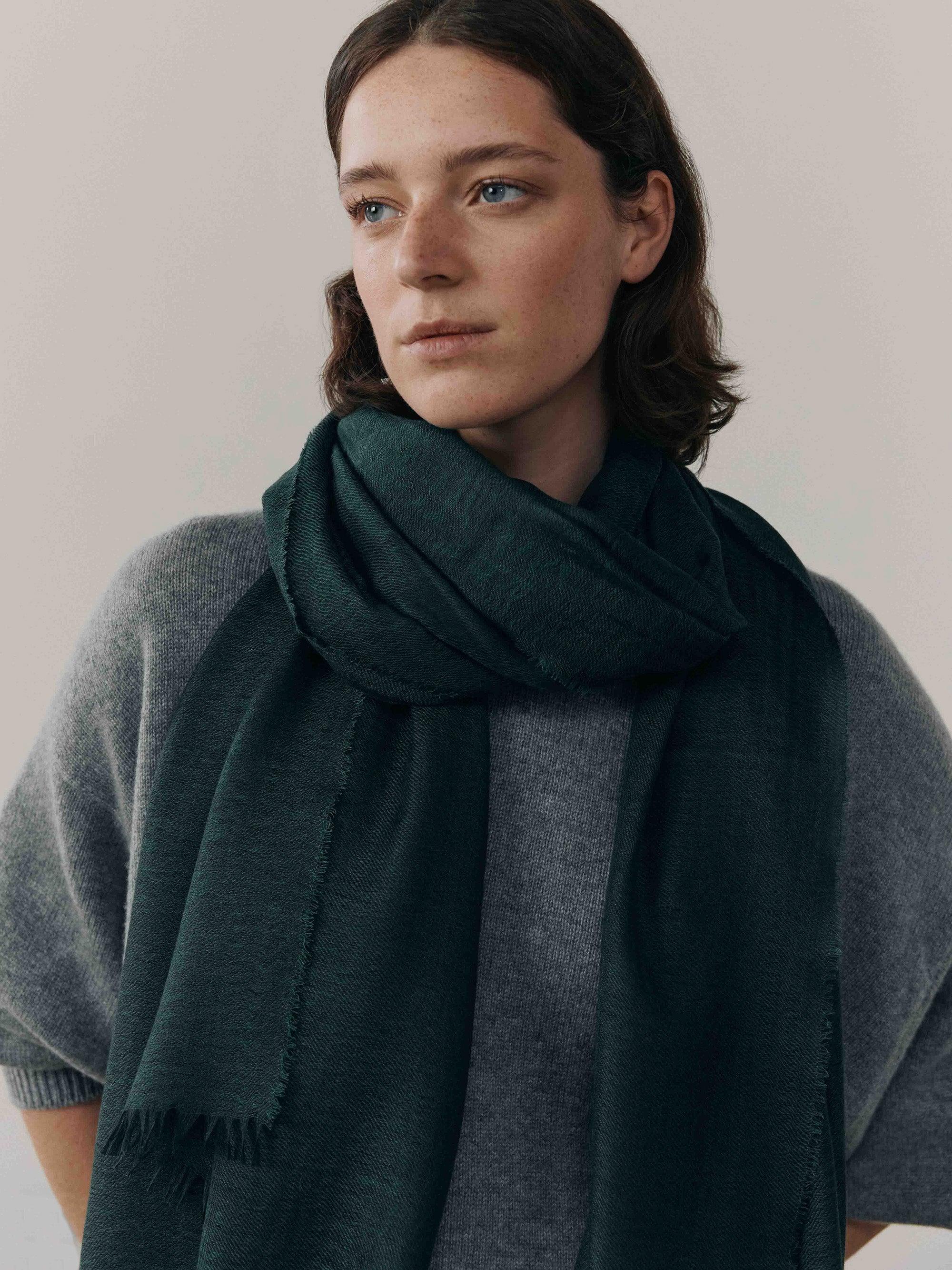 Shops Green - Pure Cashmere Open Scarf for Men and Women