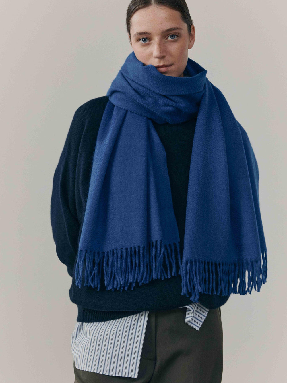 Arran Plain Womens Cashmere Stole Sapphire | Begg x Co