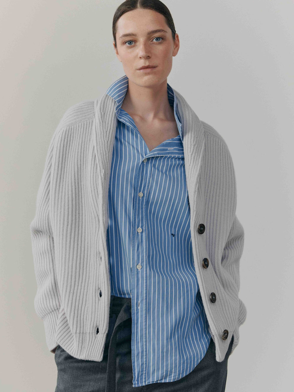 Womens Mini Yacht Cashmere Cardigan Glacier | Begg x Co