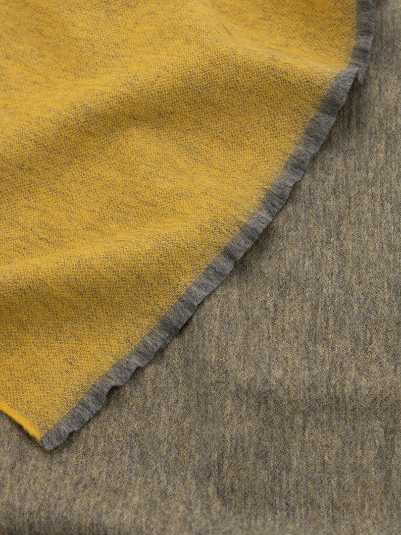 Vale Reversible Lambswool Cashmere Throw Flannel Daffodil - Begg x Co