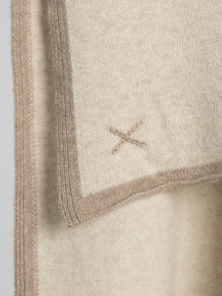 Cocoon Cashmere Lounge Wrap Blonde Undyed Detail | Begg x Co