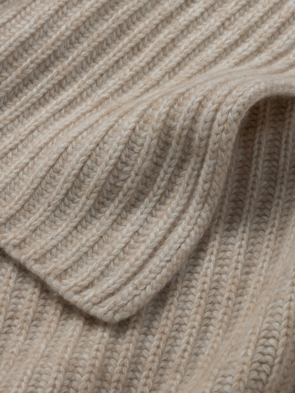 Furrow Knitted Natural Cashmere Blanket | Begg x Co