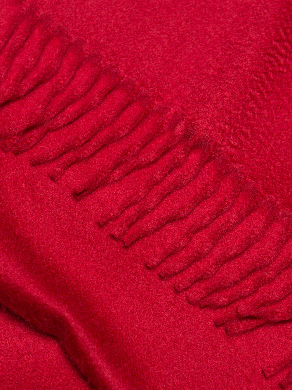 Arran Plain Mens Cashmere Scarf Carmine Detail | Begg x Co