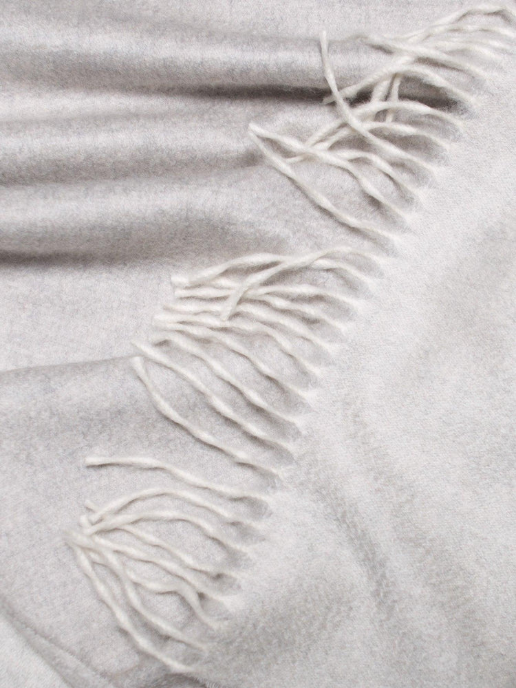 Arran Reversible Mens Cashmere Scarf White Silver Detail | Begg x Co