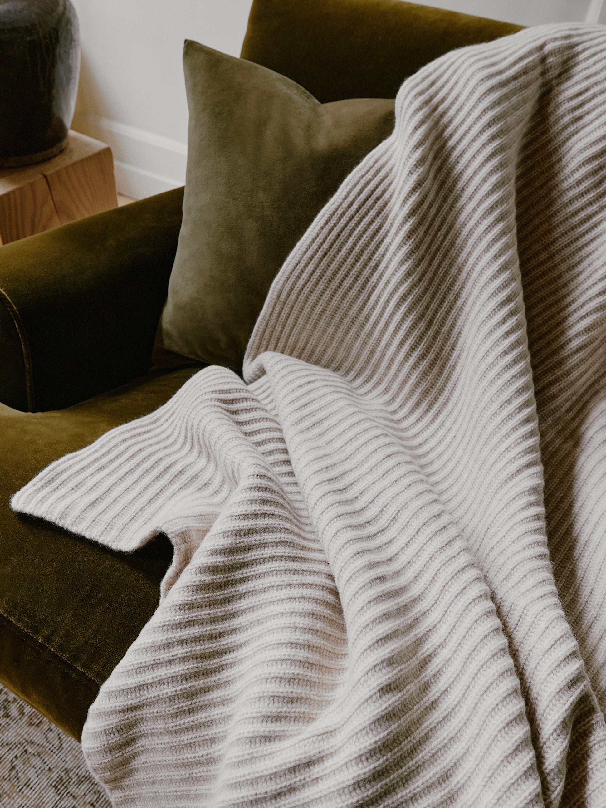 Furrow Knitted Natural Cashmere Blanket | Begg x Co