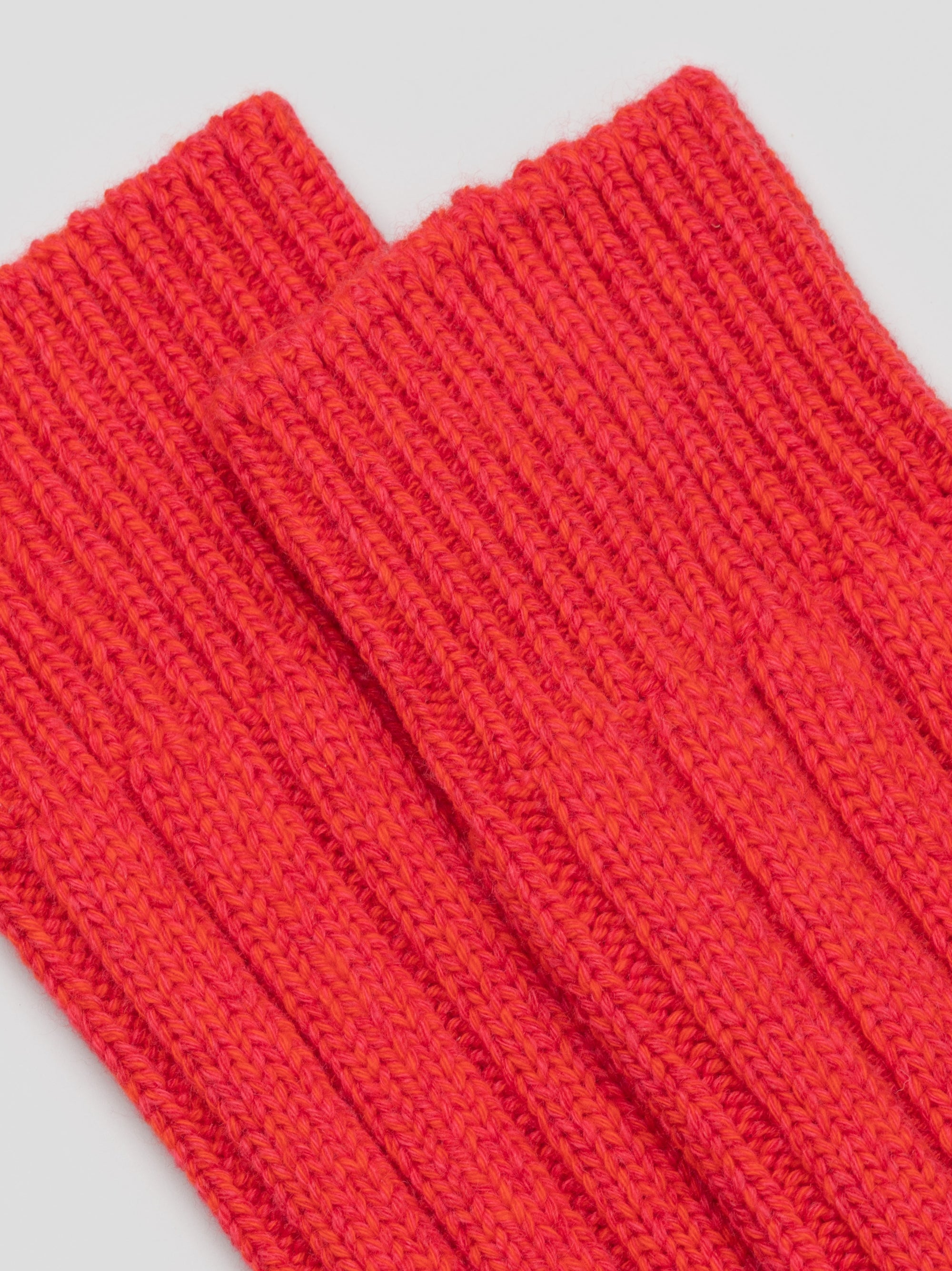 Mens Lounge Cashmere Socks Crimson | Begg x Co