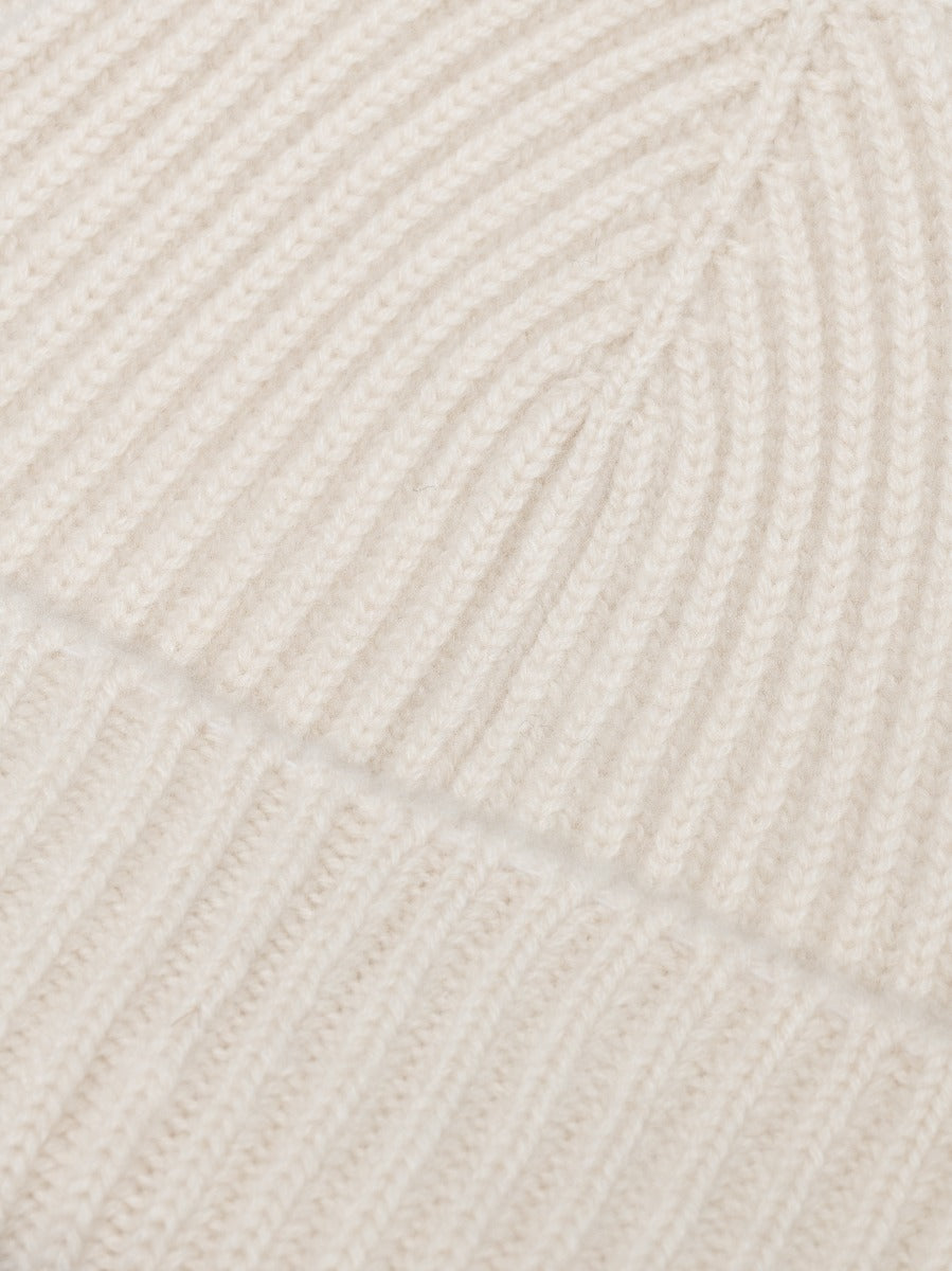 Womens Natural Knitted Cashmere Beanie Hat Detail | Begg x Co