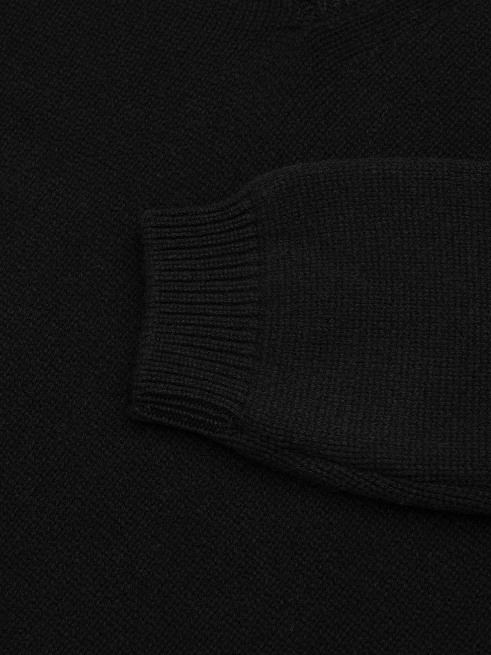 Mens Sloane Knitted Cashmere V-Neck Sweater Black| Begg x Co