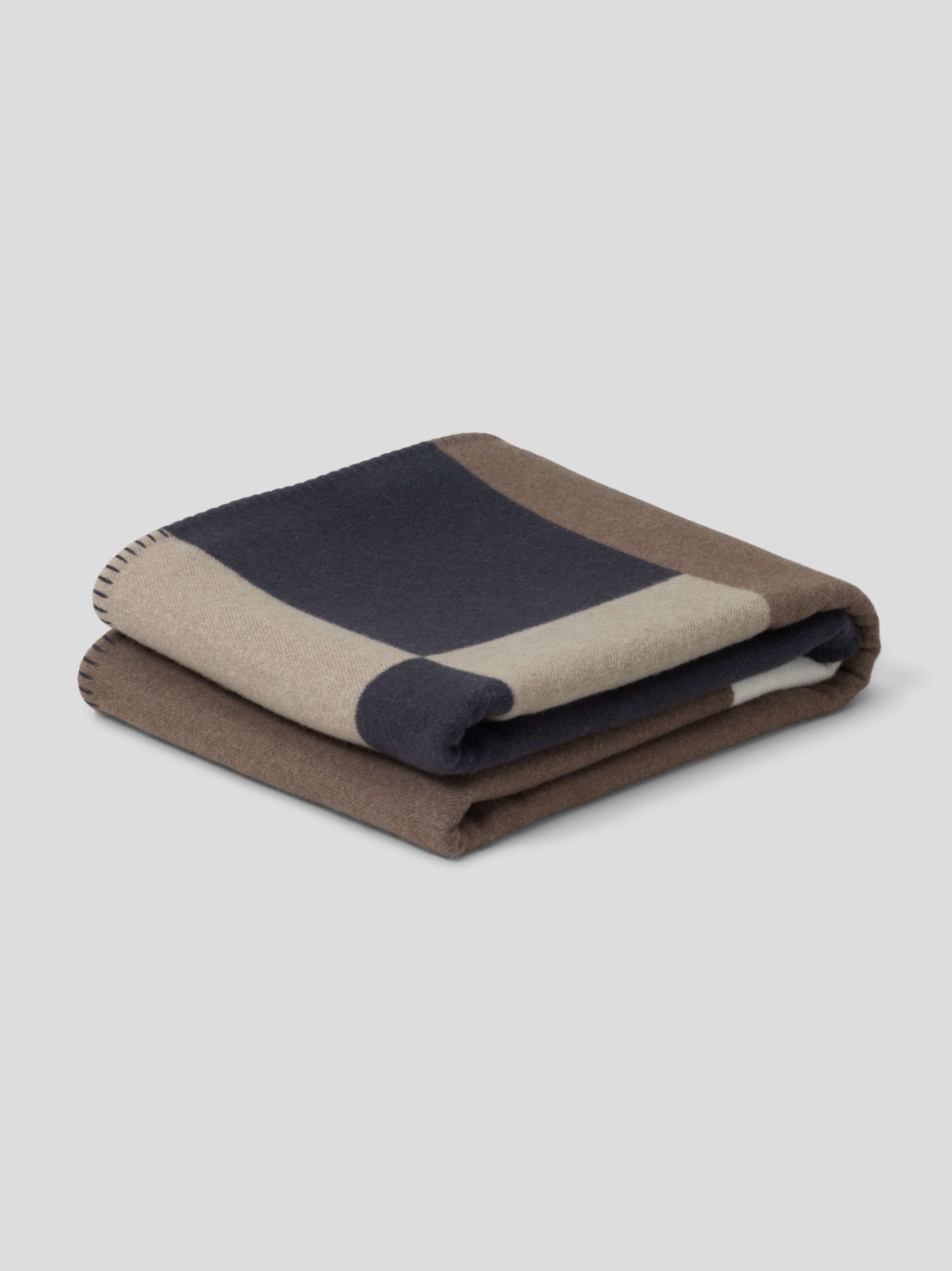 Valatzu Anton Lambswool Cashmere Blanket Dark Natural | Begg x Co